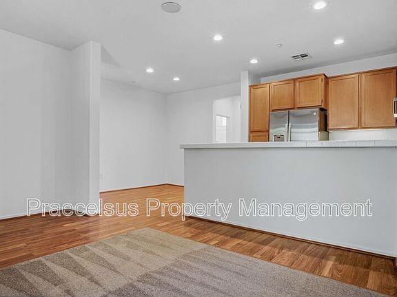 2nd image of 1608 White Hickory Pl