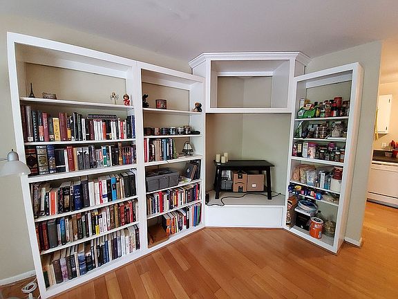 2nd image of 2134 Fairfax Ave APT A11
