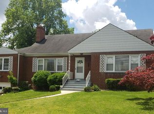 925 Ray Rd, Hyattsville, MD 20783