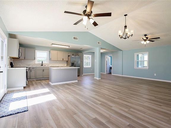 5th image of 10838 John Shinn Rd