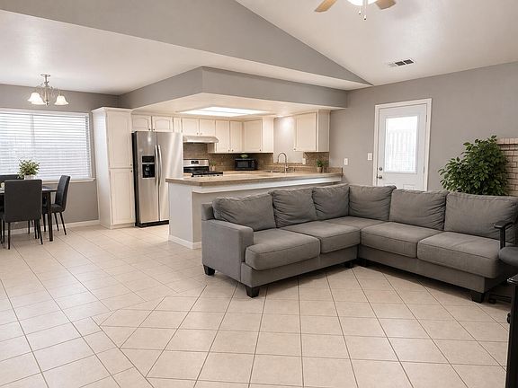3rd image of 1936 Cypress Cove Drive