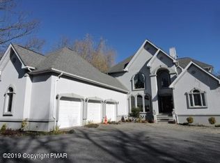 144 Wyndham Dr, Cresco, PA 18326