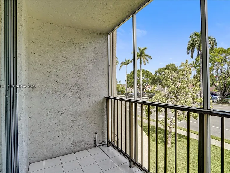 2000 Atlantic Shores Blvd #207 — Photo 19