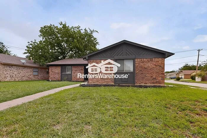 7400 Echo Hill Dr — Photo 3