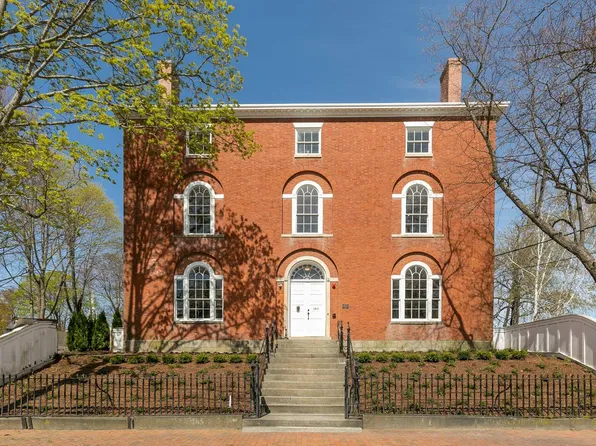 180 Middle Street #3, Portsmouth, NH 03801