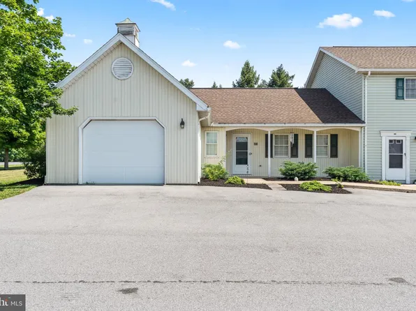 128 Overhill Dr, Mercersburg, PA 17236
