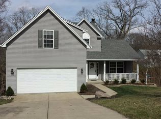 1204 Sunset Dr, Lawrenceburg, IN 47025