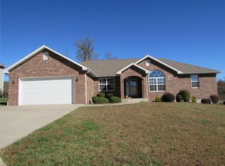 162 Ridgeview Dr, Saint Robert, MO 65584