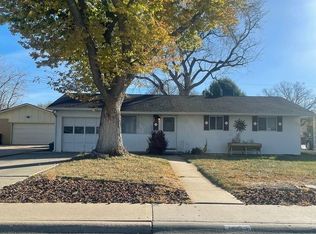 1632 Lynwood Ln, Pueblo, CO 81005