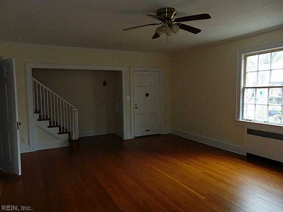 3rd image of 546 Spotswood Ave #1