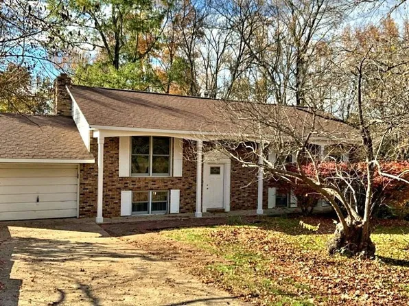 160 Crestview Dr, Batesville, AR 72501