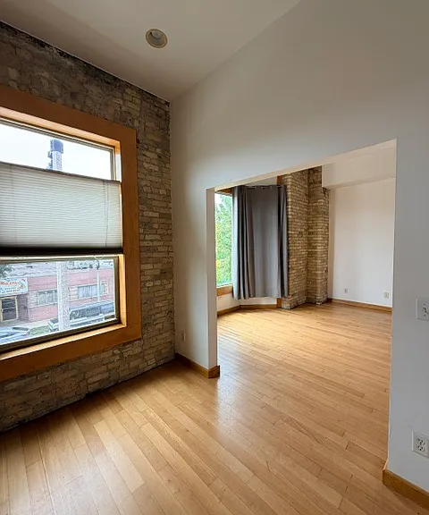 714 S 2nd St #2 — Photo 6