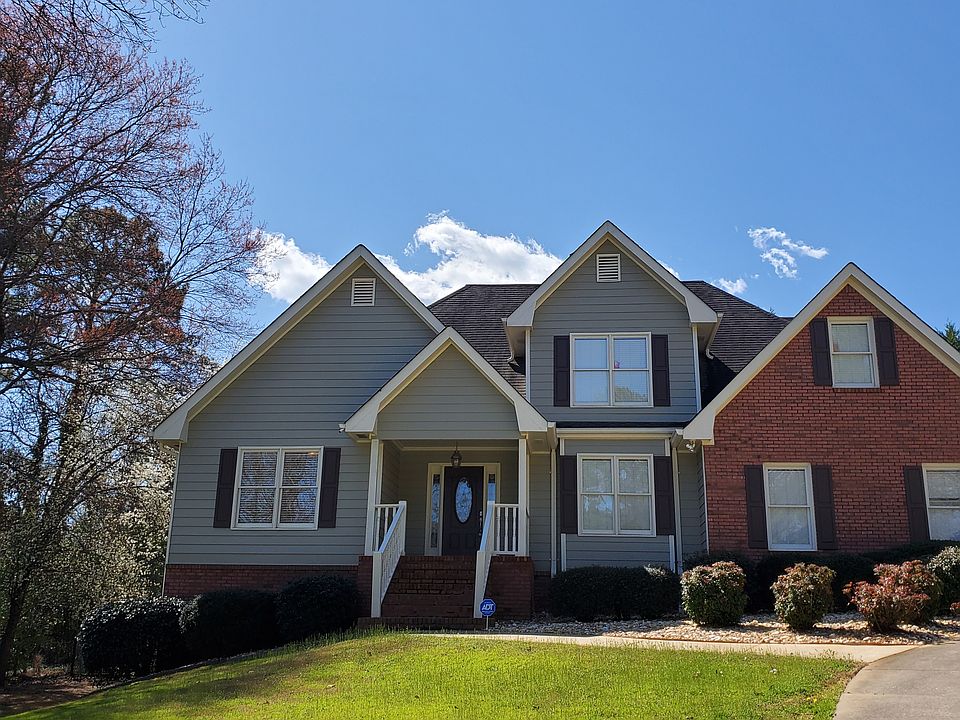 1st image of 804 Hollyhawk Way SE