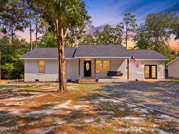 1361 Forest Lake Road, Southport, NC 28461