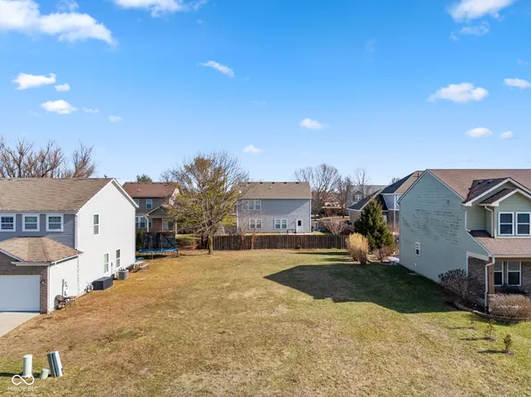 8337 Fieldfare Way, Indianapolis, IN 46237