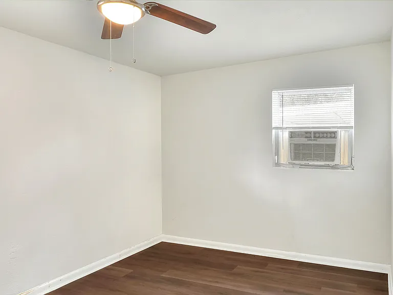 3006 Pinedale Ave — Photo 11