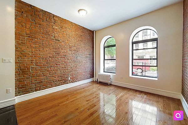 1st image of 4 W 103rd St APT 1D