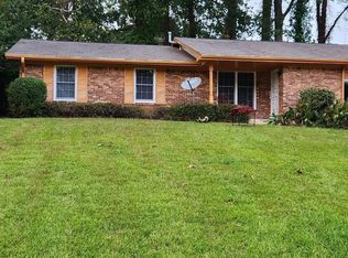 2738 Elkhorn Dr, Decatur, GA 30034