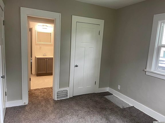 4th image of 809 N Jackson Ave