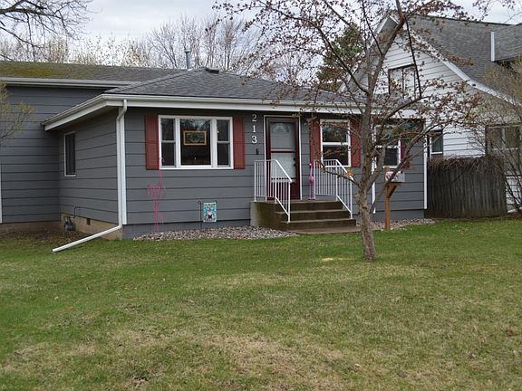 2nd image of 213 7th Ave N