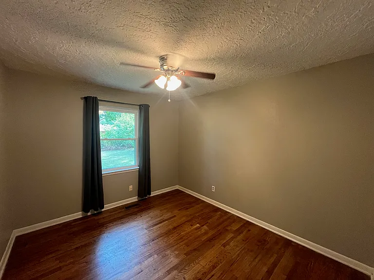 1332 W Boyd St — Photo 23