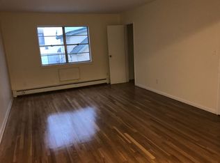 223 70th St APT 2B, Guttenberg, NJ 07093