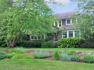 76 Williams Rd, Smithfield, RI 02917