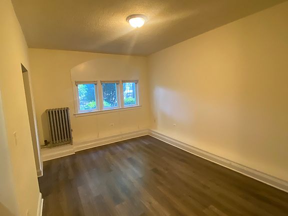 3rd image of 1731 N Whipple St #1742-101