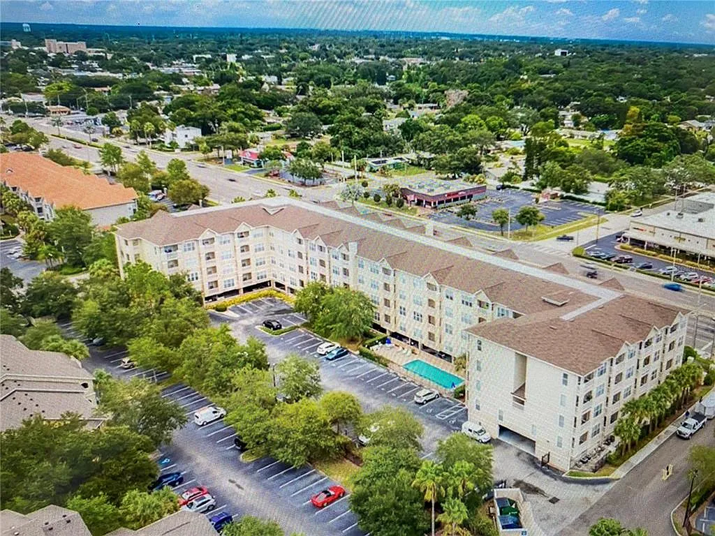 1 bed, 1.0 bath, 660 sqft, $1,600 — Photo 1