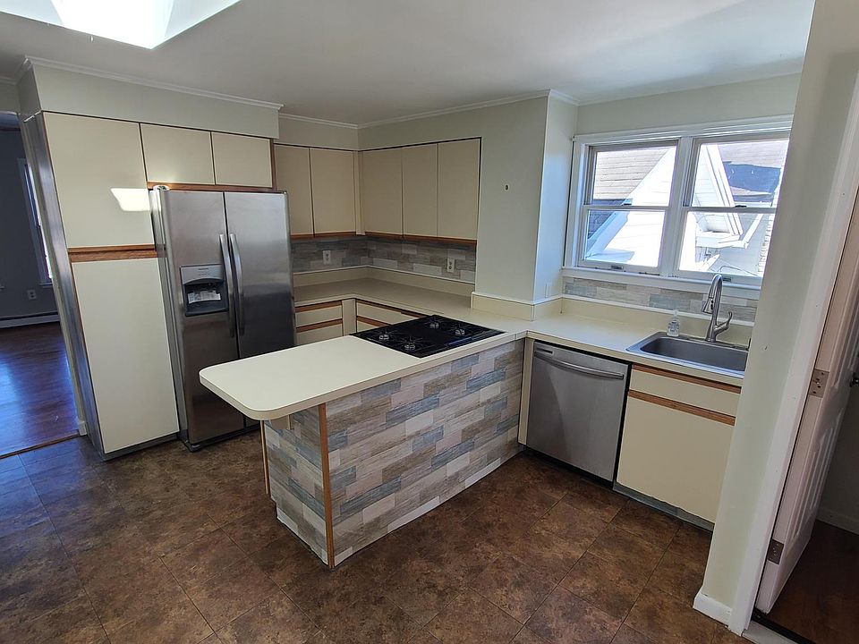 1st image of 28 S Main St #1A