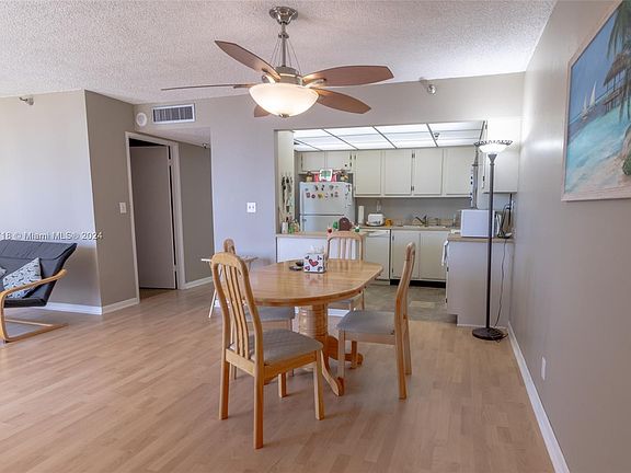 4th image of 290 174th St APT 1615