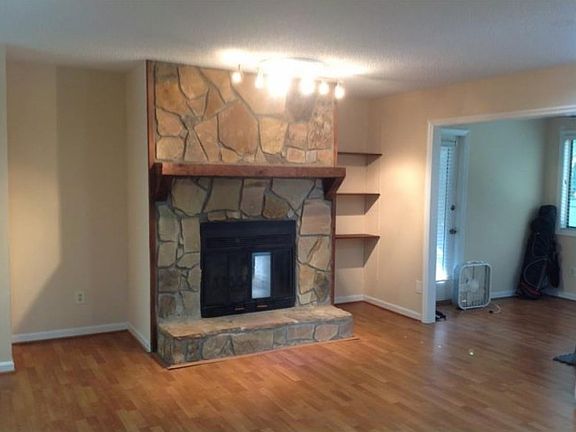 3rd image of 5907 Woodmont Blvd