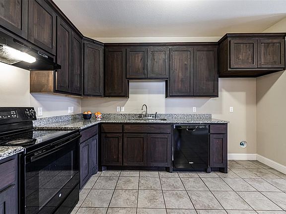 3rd image of 7321 S Colonial Dr