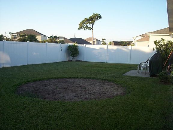 Fenced Yard