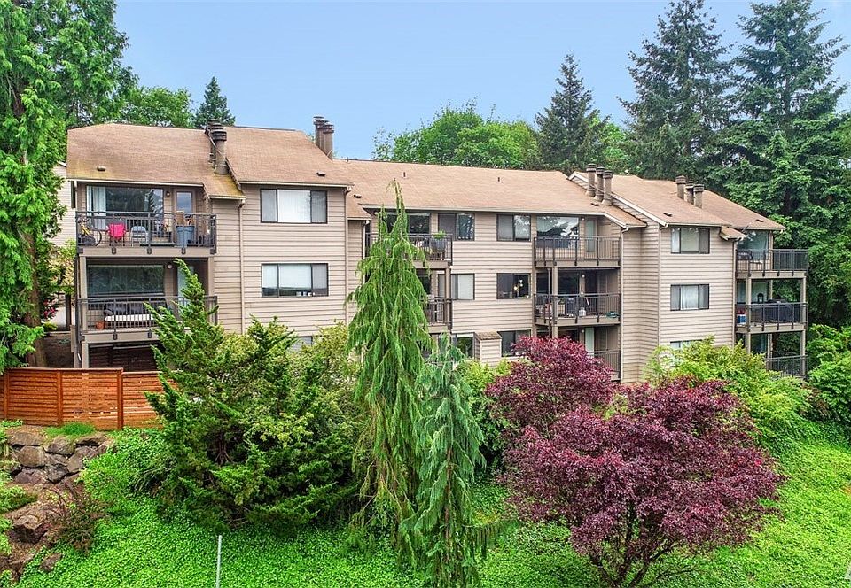 1st image of 12707 NE 116th St APT A103