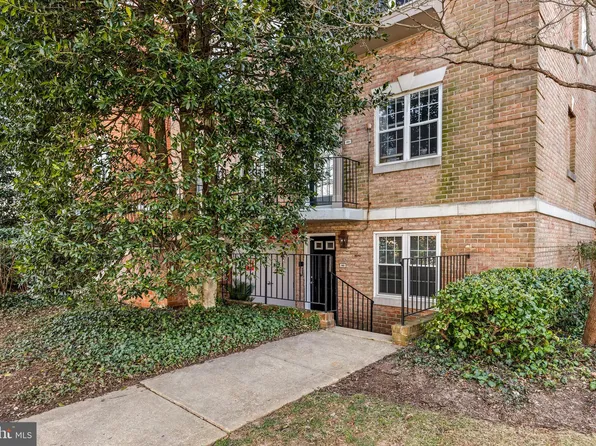 3802 Rodman St NW APT 102, Washington, DC 20016