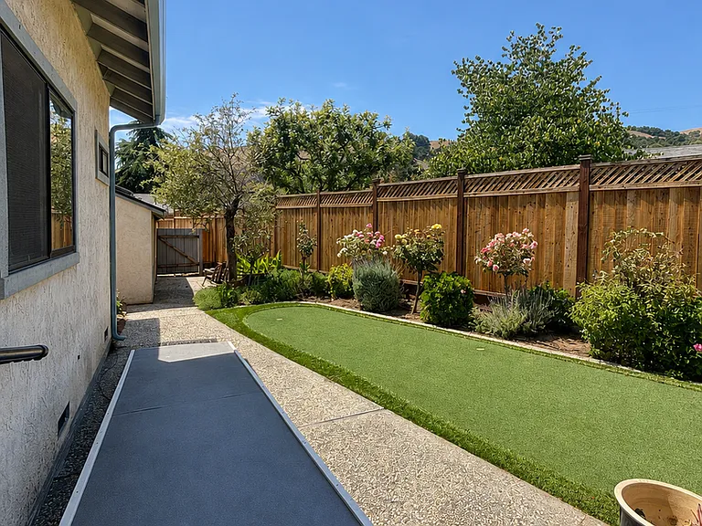1220 Deer Rd — Photo 14