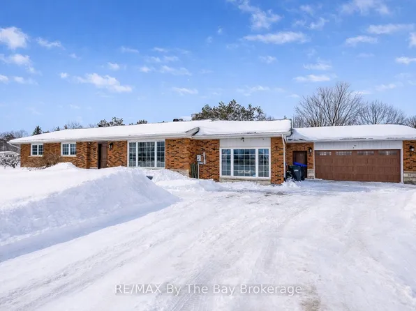 111 Balm Beach Rd E, Tiny, ON L0L 2J0