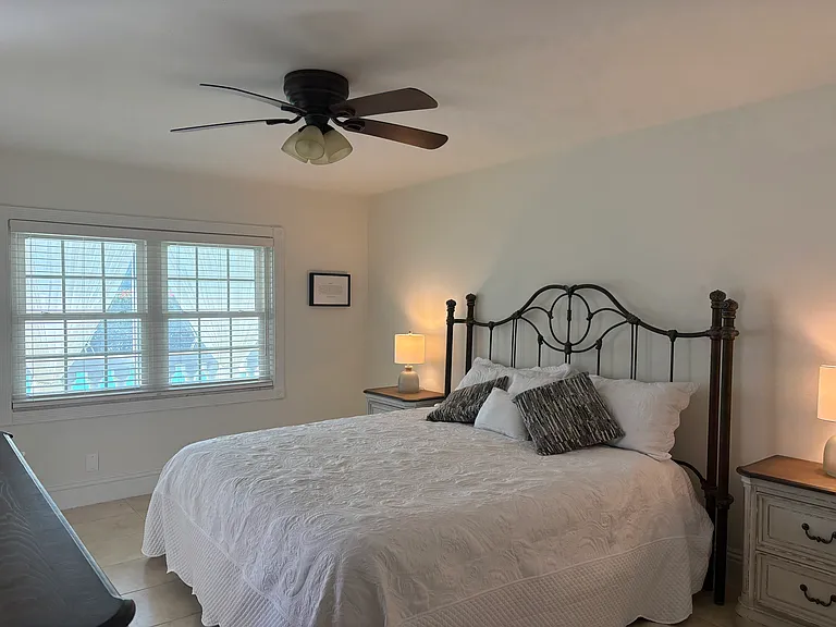 Master King Bedroom