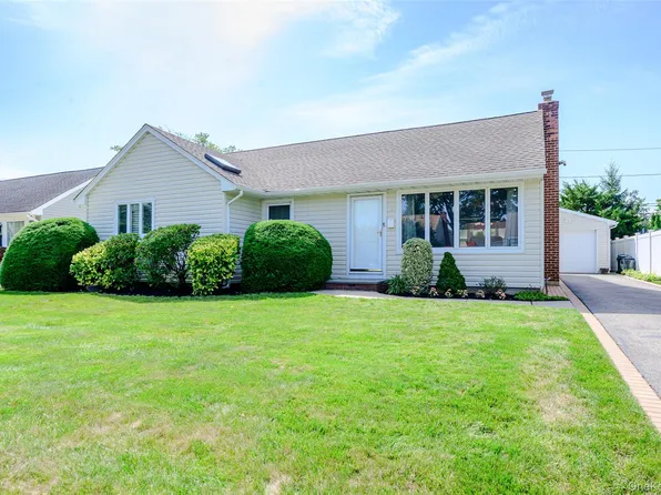1436 Wilson Road, East Meadow, NY 11554