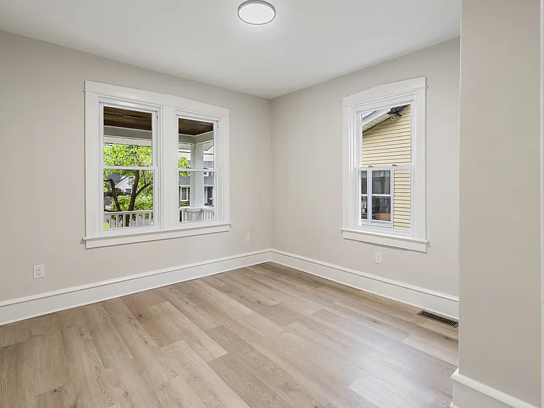 1638 Lexington Ave — Photo 14