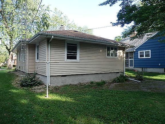 3rd image of 379 S May Ave