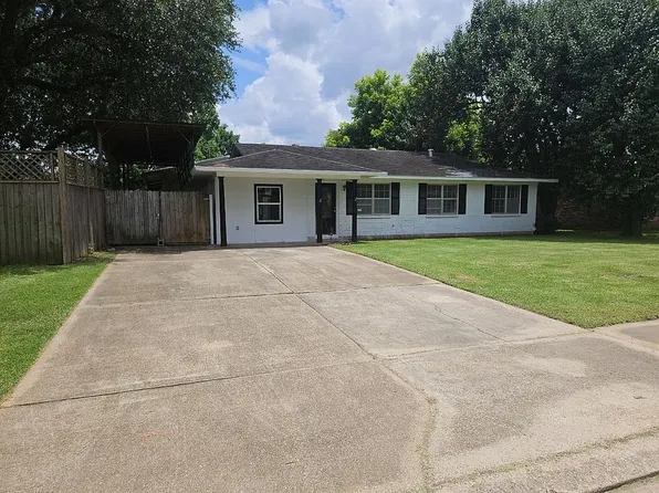 6108 Skylark Dr, Alexandria, LA 71303