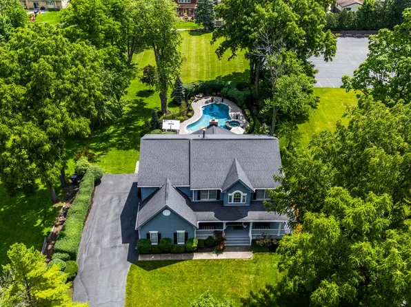 2733 N Elm Ln, Arlington Heights, IL 60004