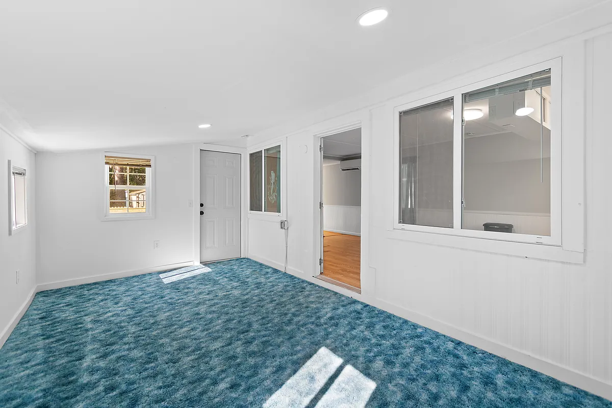 Building Photo - 2508 Ocean Sound Cir SW