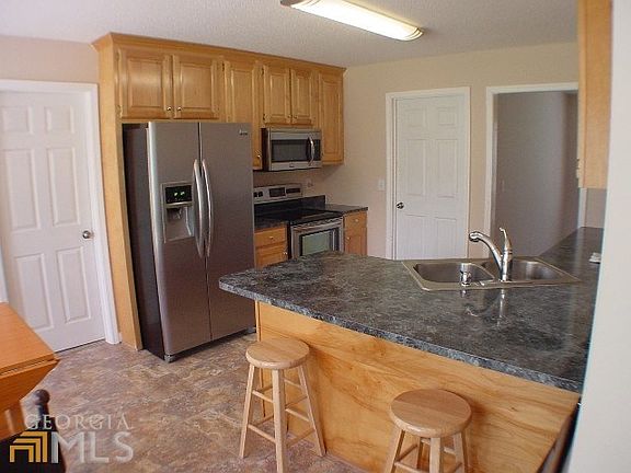 4th image of 130 Forest Glen Dr