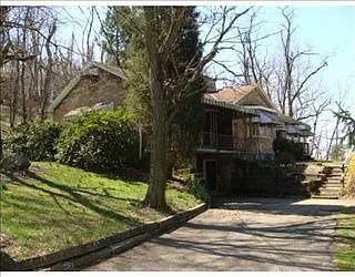 1399 Fayette Ave photo 1