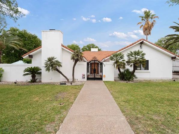 202 Mountain View Dr, Del Rio, TX 78840