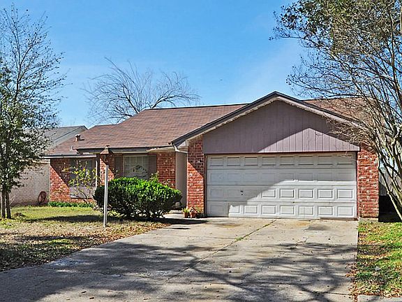 2nd image of 15114 Four Winds Dr