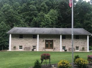 2067 N Ridge Rd, Shelocta, PA 15774